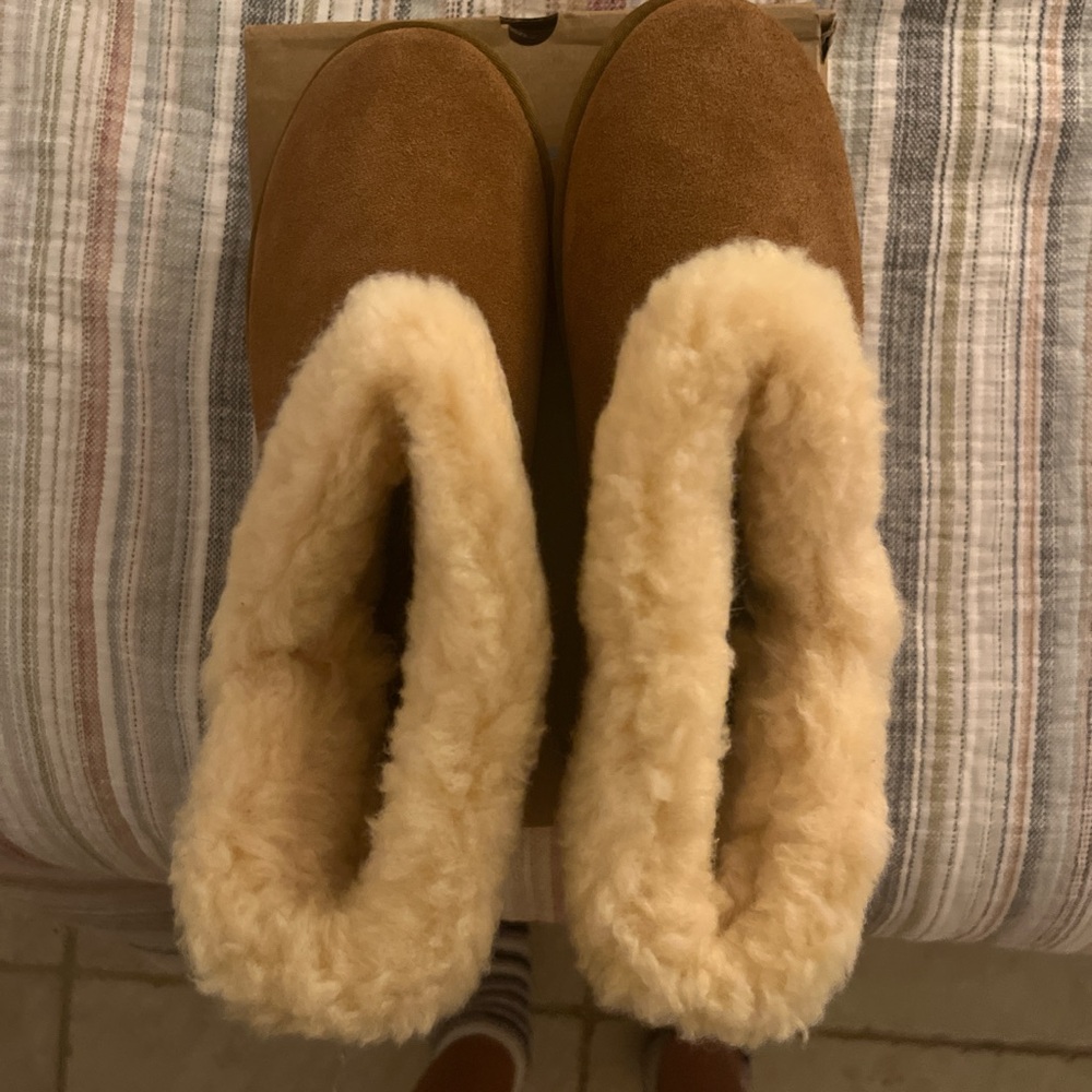Cozy Tan Shearling Women's Boots